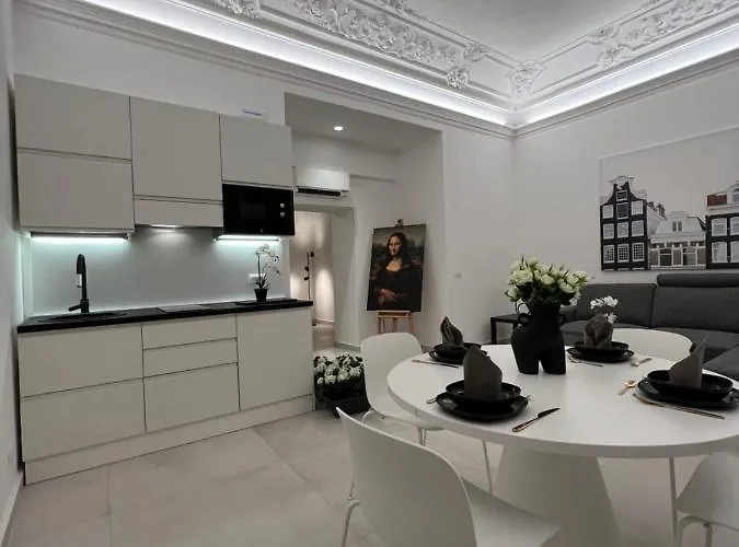 La Maison Del Bell'antonio - Downtown Appartement *